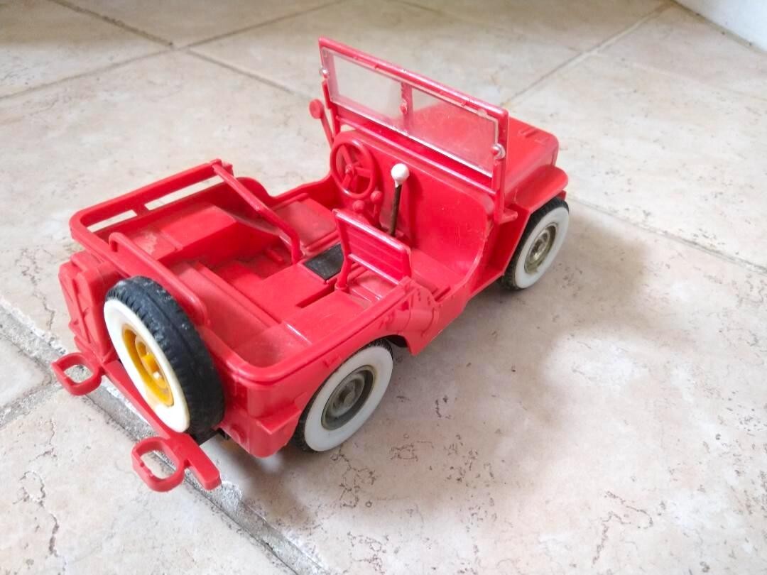 Vintage Cragstan Red Plastic Jeep Battery Operated Hong Kong