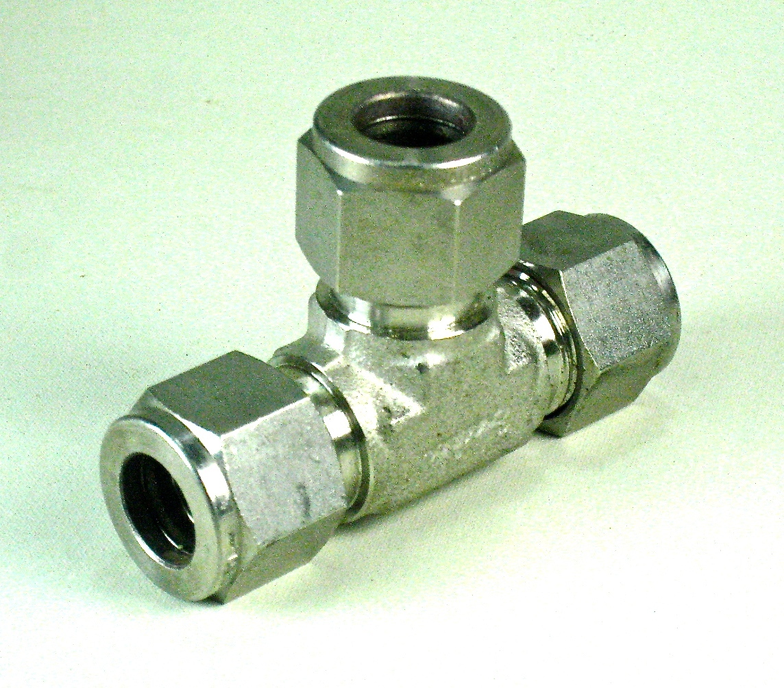 Stainless Swagelok Tube Fitting, Union Tee, 1/2 in. Tube OD Part No. SS