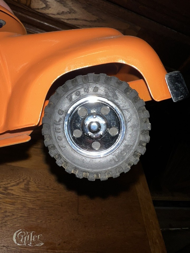 vintage Tonka 1957 Hiway pick up truck repainted well done 13” powder