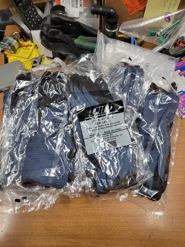 G-Tek GP Nitrile Gloves Blue Dozen (34-500/L). 11pk - Picture 2 of 4