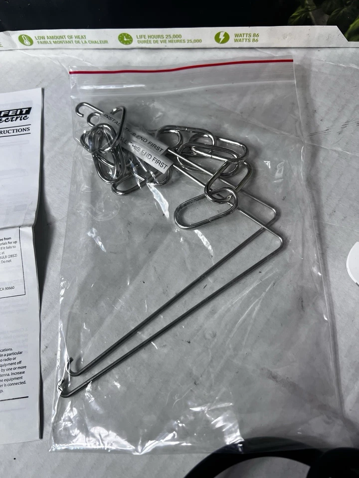 Feit Electric 14" 86W Full Spectrum LED Grow Light GLP14FS/HB/86W/LED - Image 4 of 4