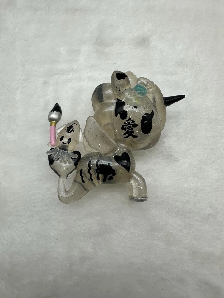 Figura de calamar tinta vinilo Tokidoki Unicorno Mermicorno Foto 2 de 4