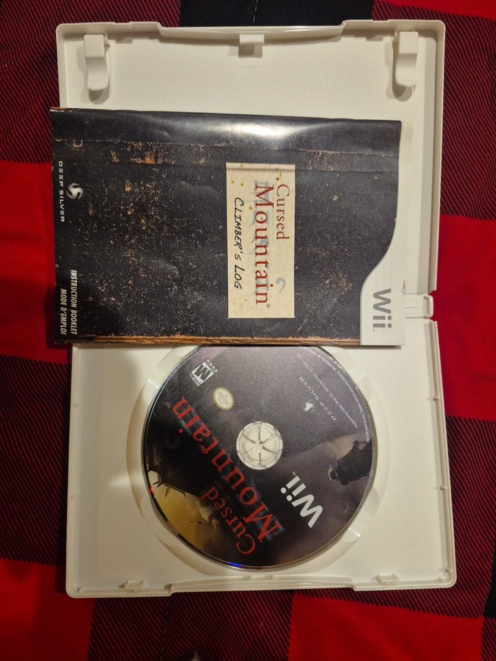 Juego Wii Oscuro Cursed Mountain, Completo en caja, excelente estado Foto 2 de 3
