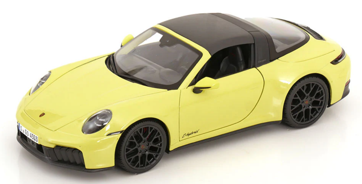 Maisto Porsche 911 Targa 4 GTS (992.2) Yellow 1/18 Scale Diecast