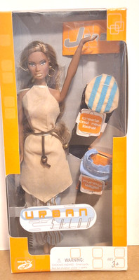 INTEGRITY TOYS JANAY URBAN SALON DOLL-2003-NRFB-SUPER HOT CLASSIC-SUPER COOL