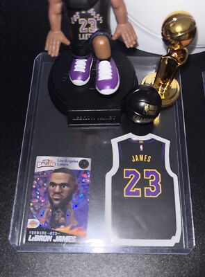 2023 Zuru NBA Ballers 5 Surprise Ultra Rare LeBron James 2023 Zuru NBA Ballers 5 Surprise Ultra Rare LeBron James