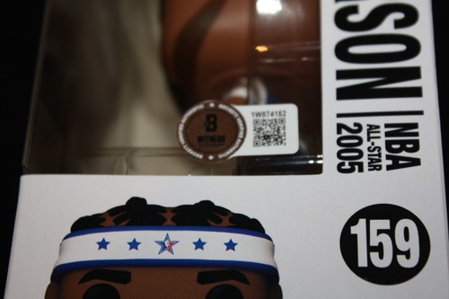 Allen Iverson signed NBA All-Stars Funko Pop with Case, 76ers, Beckett BAS - Picture 4 of 8