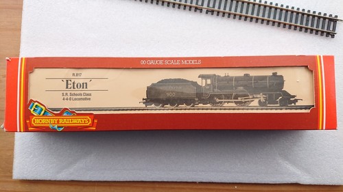 Locomotora Hornby R.817 SR Escuelas Clase 4-4-0 "ETON" Nº900 En Caja - Imagen 2 de 10