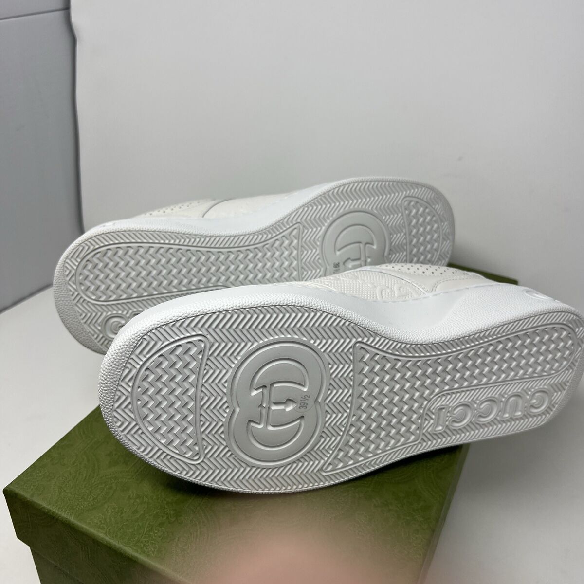 Gucci Gg Embossed Leather Sneaker Women's White 39.5 | eBay Gucci Gg Embossed Leather Sneaker Women's White 39.5 | eBay