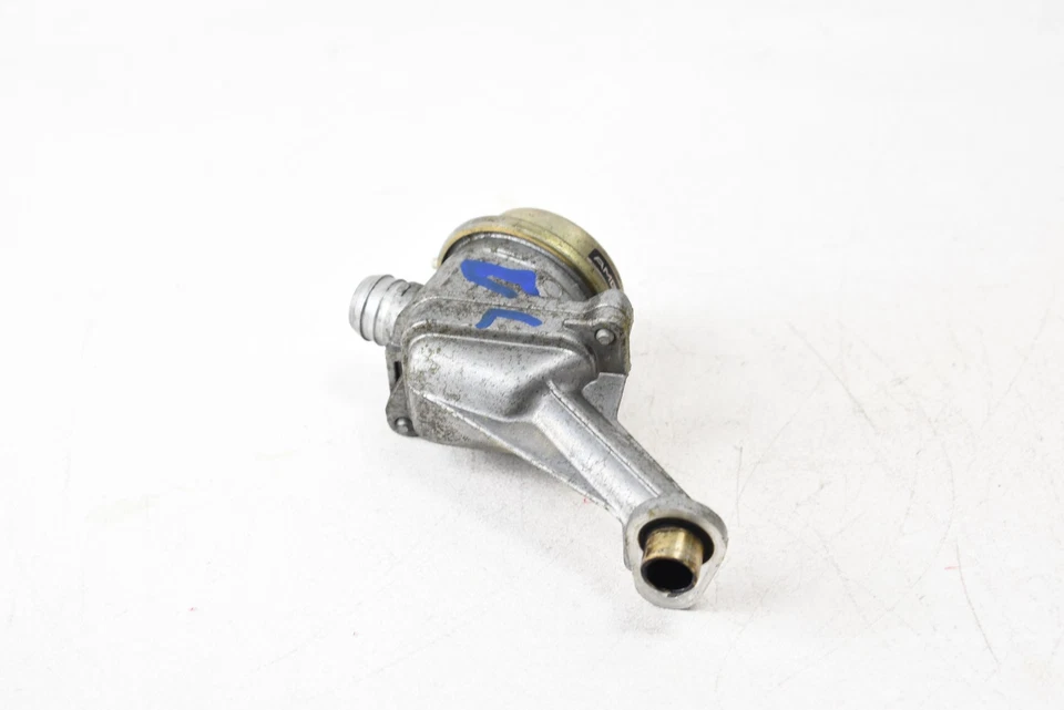 03-08 Mercedes S55 E55 CLS55 Emisión EGR Bomba de Aire Válvula de Retención Lado Izquierdo Foto 4 de 4