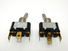 ( 2 PCS ) Carling Technologies F Series Bat Style Switch 6FB52-73-XA NOS Sealed