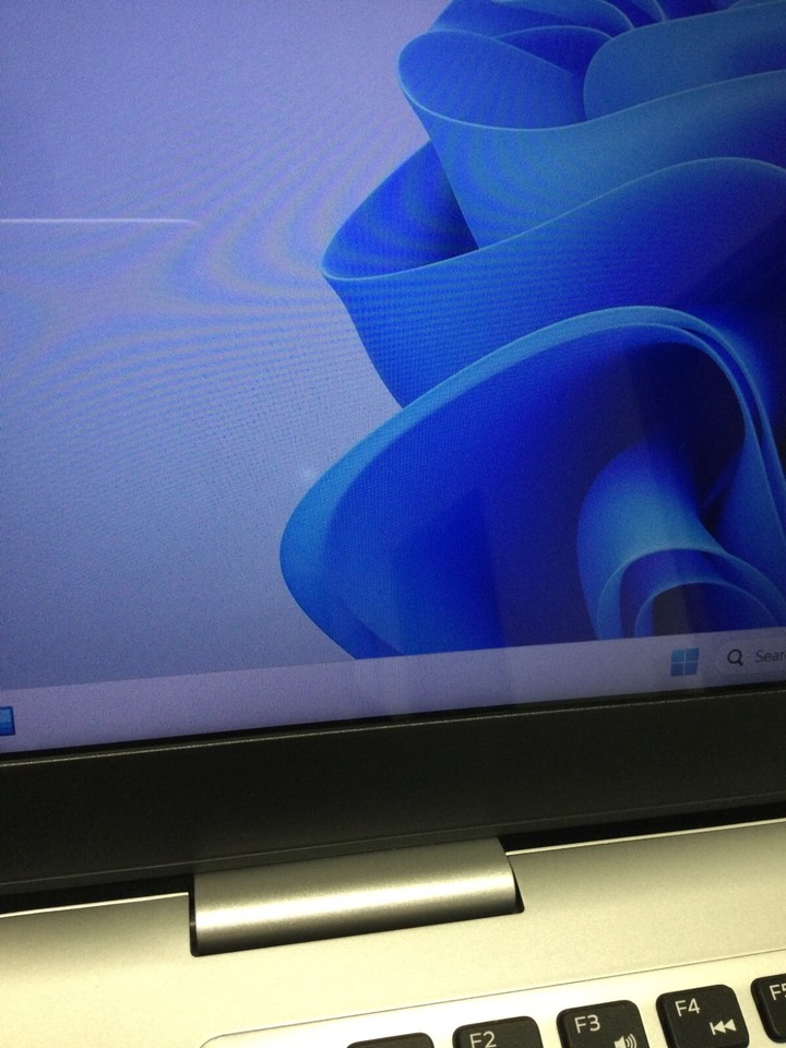 Dell Inspiron P70F 15.6 '' 128 GB Core i5 8th Gen 1.60GHz 8GB WIN 11 ...