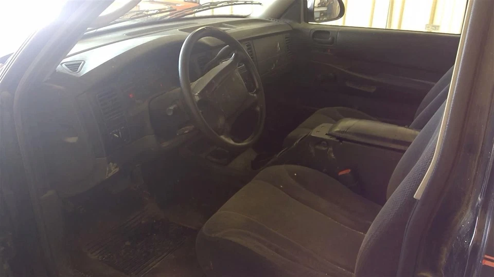 Used Front Right Door Interior Trim Panel fits: 2003 Dodge Dakota  Grade A Foto 2 de 4