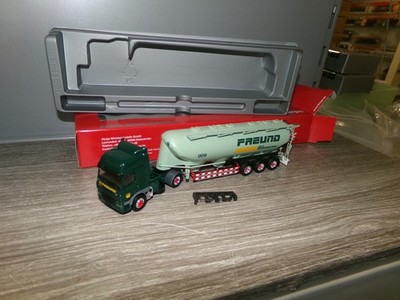 Herpa  153300 DAF CF 85, Silo-Sattelzug ''Freund'' _ H2068