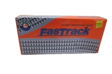 LIONEL 6-12020 FASTRACK Remote Control Magnetic Uncoupling O GAUGE TRACK 3 RAIL