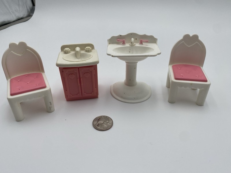 1:12 Dollhouse Miniature Bathroom Furniture Lot 4 Plastic Sink Vanity 2 Chairs