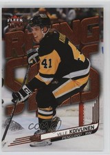 2025 Fleer Ultra Rising Stars Titan Achievement 10/75 Ville Koivunen #RS-32 0d18