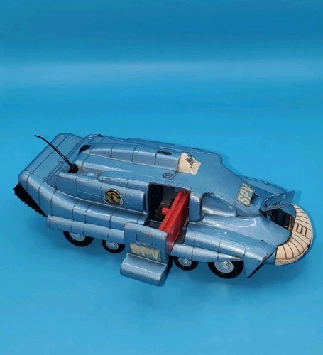 DINKY TOYS Spectrum Pursuit Vehicle 104 Vintage Diecast Spares or Restore
