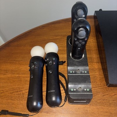 Set Of 2 Sony PlayStation Move Motion Controller, Navigations and Charger