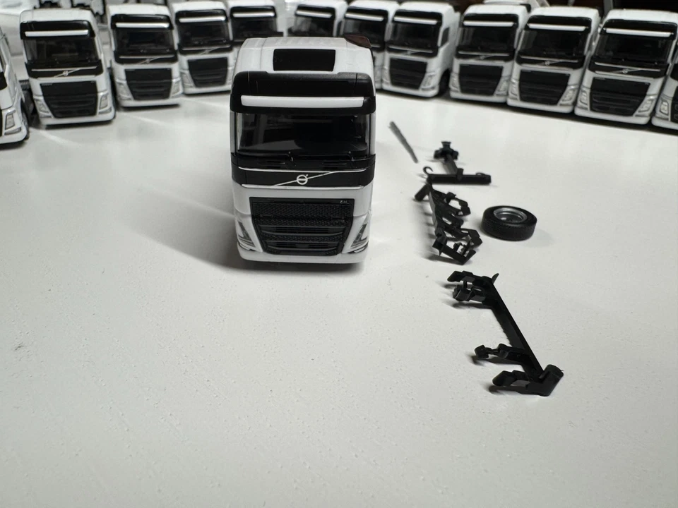 Volvo Abschlepper Bison Herpa 1:87 - Bild 4 von 4