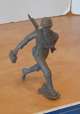 VINTAGE, ORIGINAL 1963 MARX WWII GERMAN SOLDIER, 6" INCH FIGURE,  6 