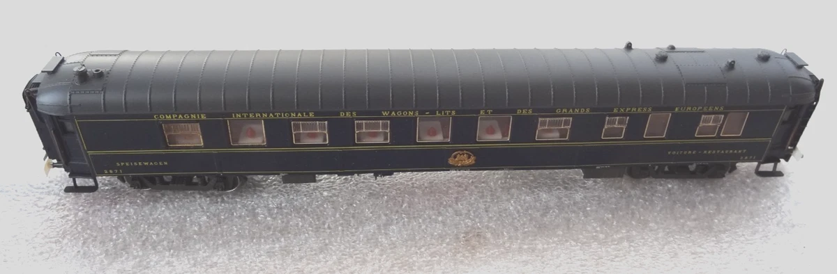 VOITURE PULLMAN CIE CIWL VSOE type flèche d'or Rivarossi matricule 4141