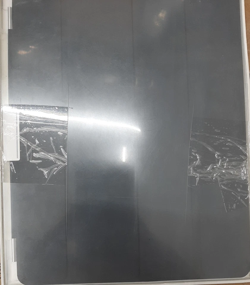 Apple MD306LL/A Pad Smart Cover For iPad 2, 3, 4th Generations Grey - Magnetic - Image 2 of 2