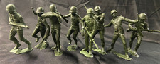 VINTAGE MARX GREEN PLASTIC 6" SOLDIERS US ARMY MEN
