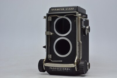 日*9様 MAMIYA C220 PROFESSIONAL NEAR MINT] Mamiya C220 Professional TLR Camera + KOMINAR