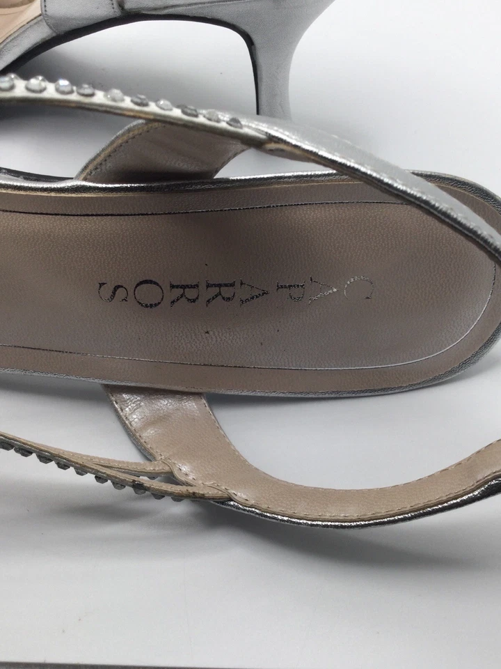 Zapato Formal Caparros Plateado Con Estrás Talla 11 Usado Una Vez Diez Años Foto 4 de 4