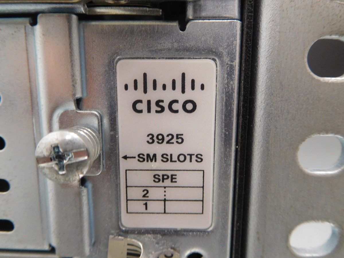 Cisco 3925 CISCO3925/K9 Router C3900-SPE100/K9 1x PWR-3900 Cisco 3925 CISCO3925/K9 Router C3900-SPE100/K9 1x PWR-3900