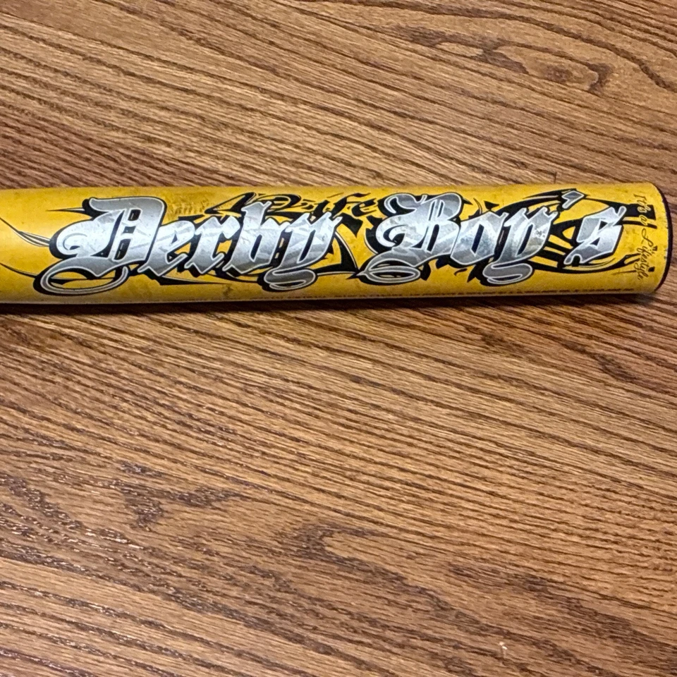 Bate de softbol Combat Derby Boys 34 pulgadas 26 oz modelo 08427SP1 2 1/4 Compste Barrell Foto 2 de 4