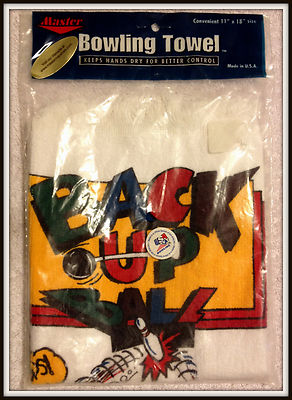 VINTAGE 1997 MASTER INDUSTRIES 11 X 18 INCH BACK UP BOWLING TOWEL NEW IN BAG