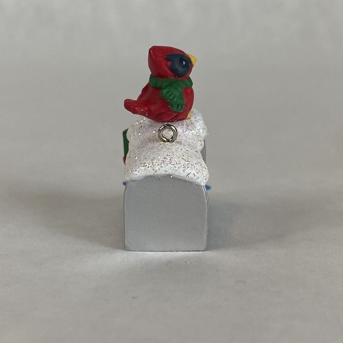 Hallmark Christmas Ornament - A Merry Mailbox - 2014 Member Exclusive New in Box - Picture 8 of 10