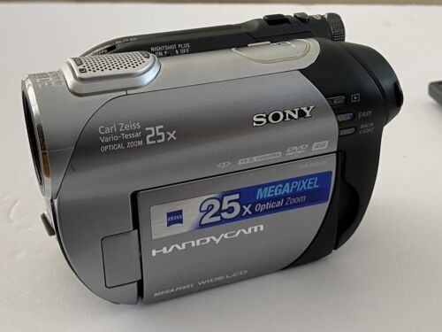 Sony HDR-CX675 Pink Handycam Tested Working Zoom Touch Panel Sony HDR-CX675 Pink Handycam Tested Working Zoom Touch Panel