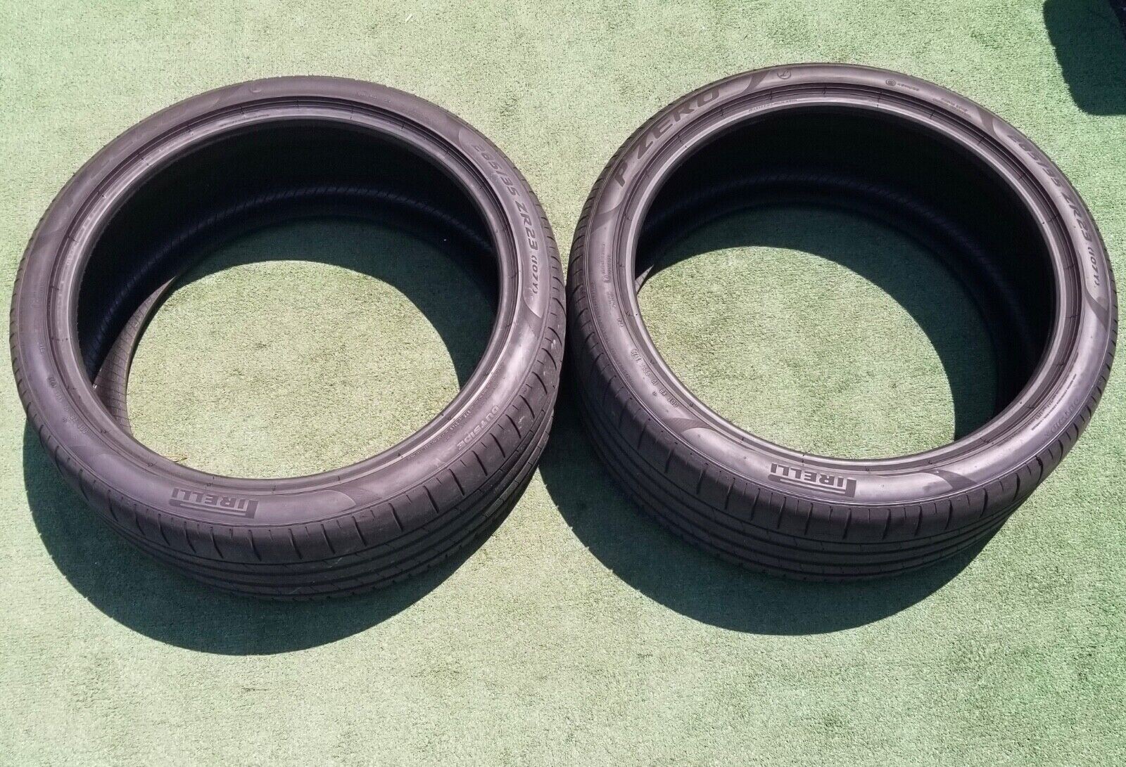 285/35R23 Pirelli P Zero Tires Two PZ4 Lamborghini Urus 285/35ZR23 285 35 23 60%