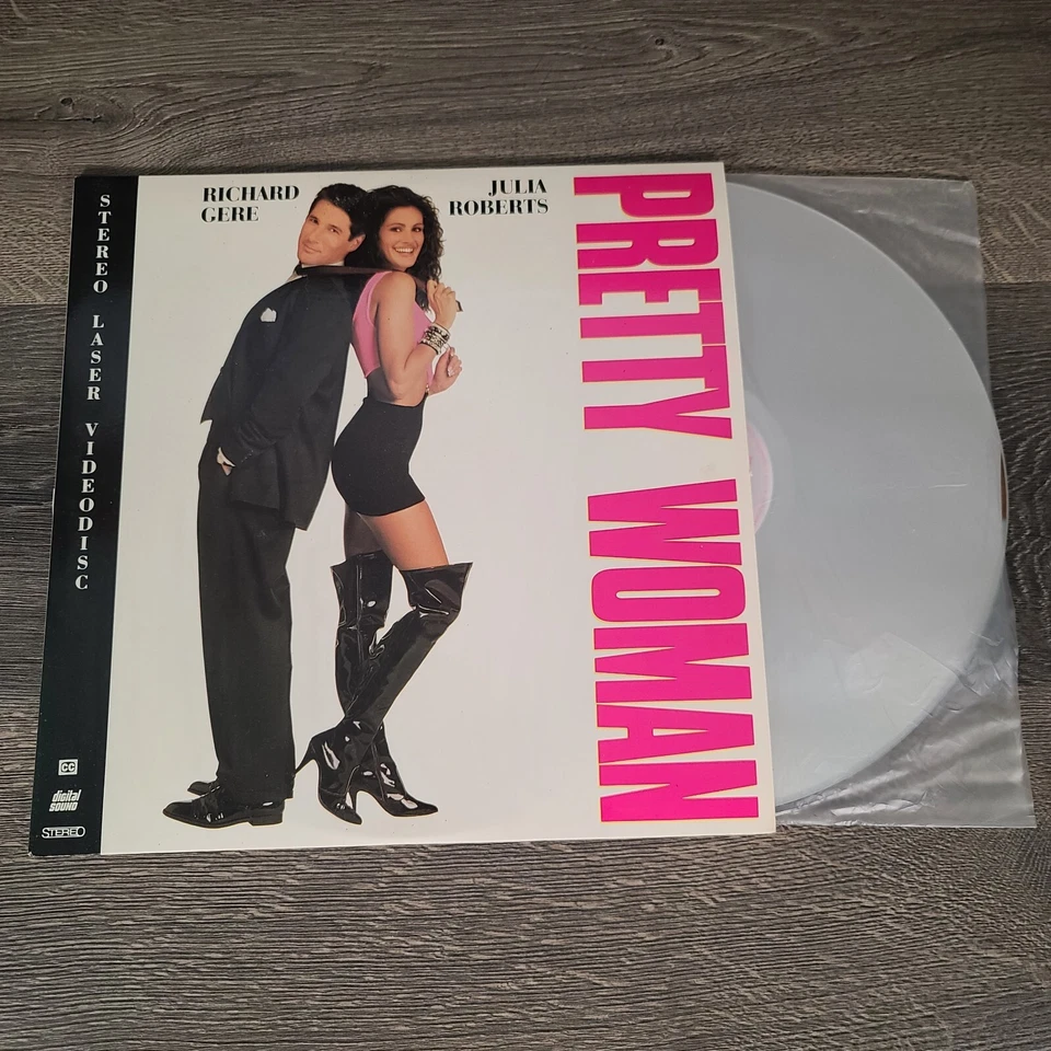 6 Laserdisc Movies - Field of Dreams Pretty Woman Sherlock Holmes Yankee Doodle - Imagem 2 de 4