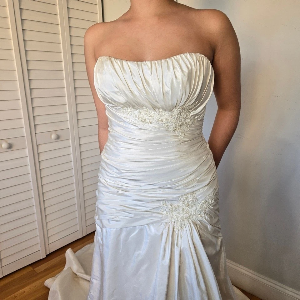 Mikaella Ivory Ruched Strapless Mermaid Wedding Dress Sz 12 Beaded Elegant Bride - Image 2 of 4