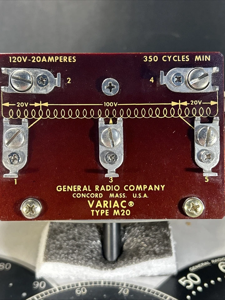 Radio General Tipo M20 Variac, 120v-20 Amperios, 350 Ciclos Mín. Nuevo, con esferas. Foto 2 de 4