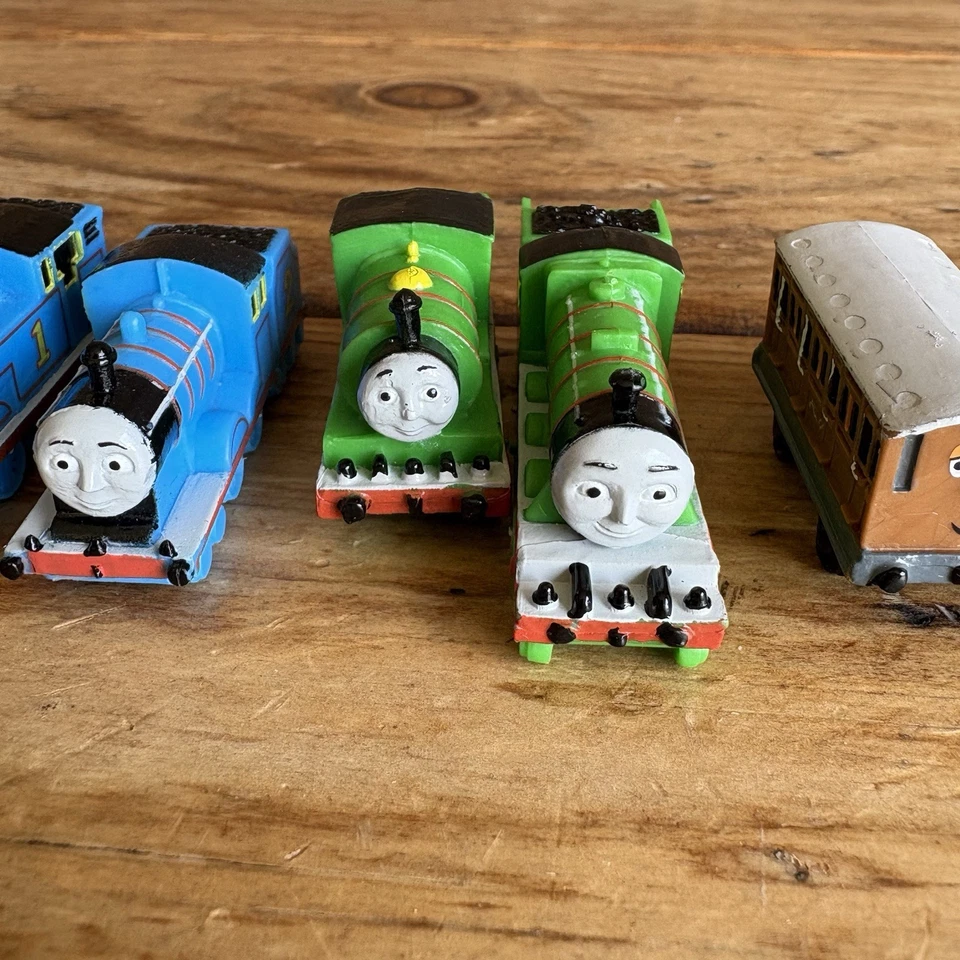 Lote Vintage de 10 Figuras Thomas & Friends My Busy Book - Decoração de Bolo - Imagem 3 de 4