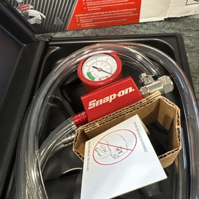 メンテナンス snapOn snap on svtsrad272u universal cooling system filler in blow molded