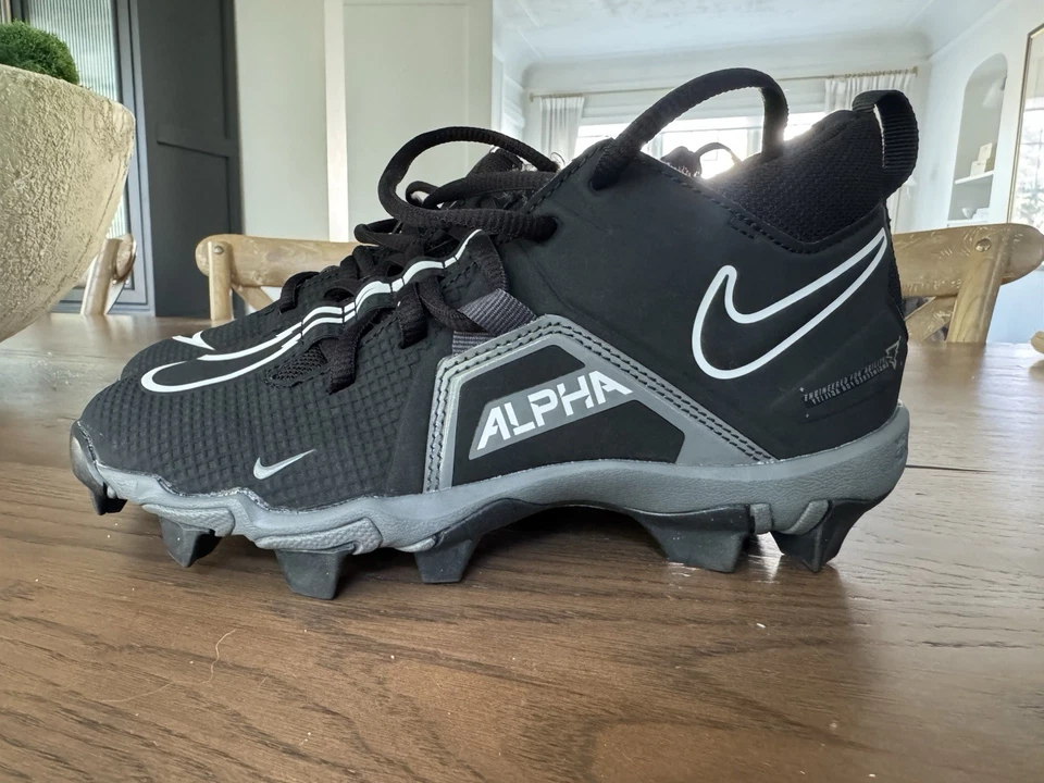 Nike Alpha Menace 3 Shark Mid Football Cleats Youth Soccer Baseball 4.5Y Shoes - Image 4 of 4