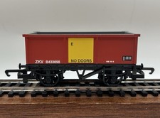 OO Hornby R6022 BR Engineers Tippler Wagon B433698 - (VERY GOOD)