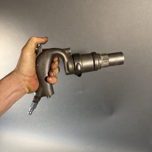 PNEUMATIC Chipping Hammer, Thor 001L .498 SHANK. Works Great. Vintage.