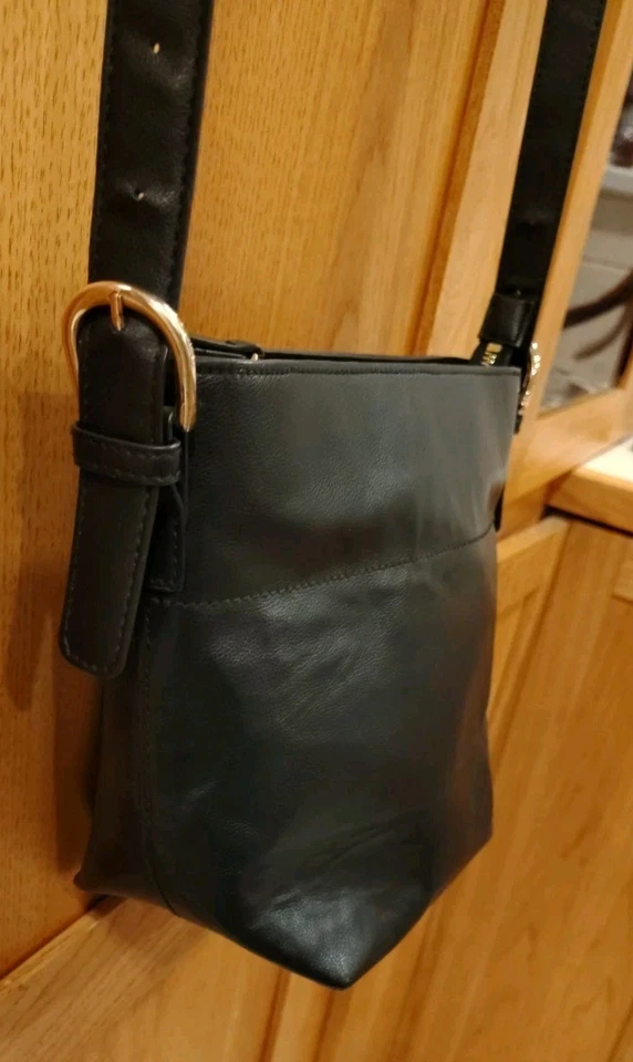 Bolso bandolera H&M negro imitación cuero cierre cremallera 10 pulgadas B44 Foto 3 de 4