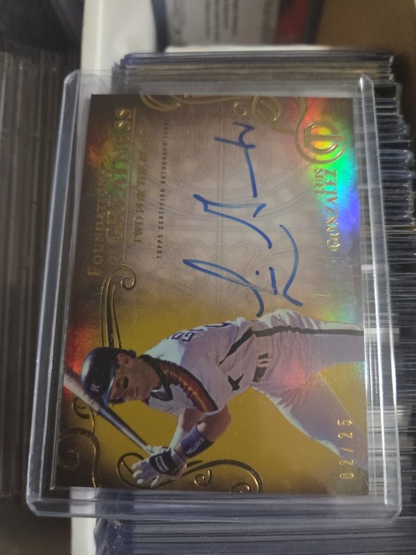 2015 Topps Tribute Foundations of Greatness Luis Gonzalez #THEN-LG Gold /25 (AU)