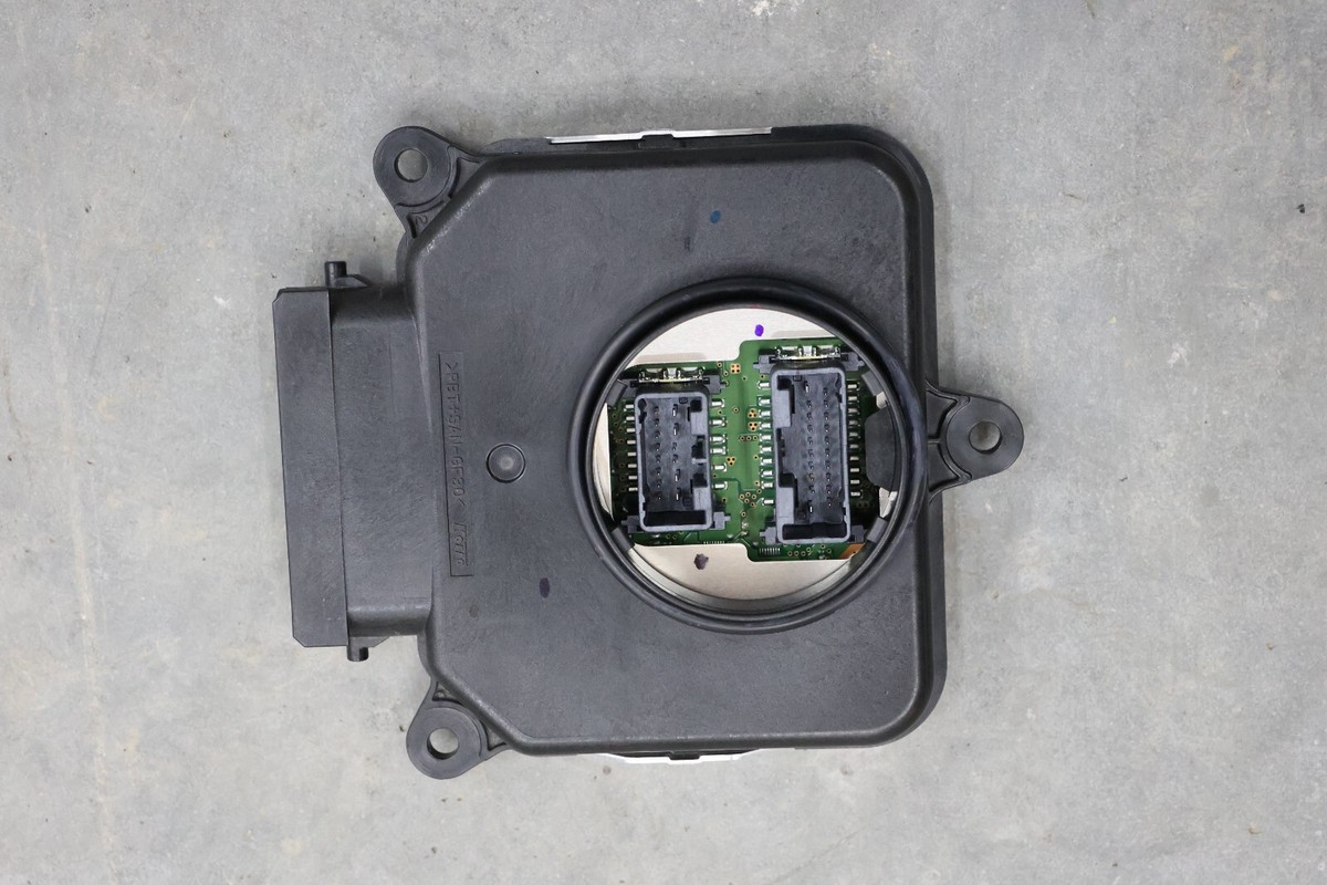 N70 2022-2024 Toyota Tundra OEM LED Headlight Ballast Control