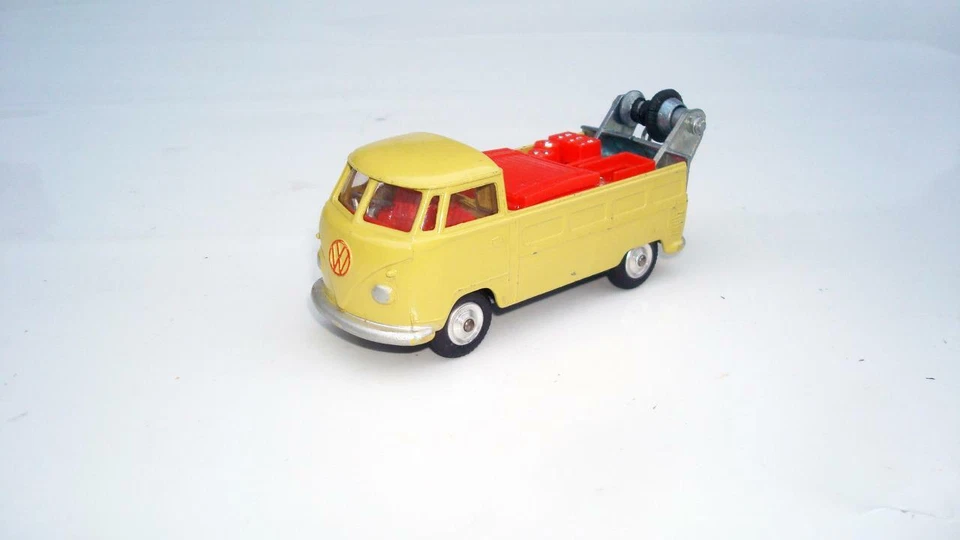 CORGI TOYS 490 VOLKSWAGEN BRAKEDOWN TRUCK  BOXED EXCELLENT - Image 3 of 4