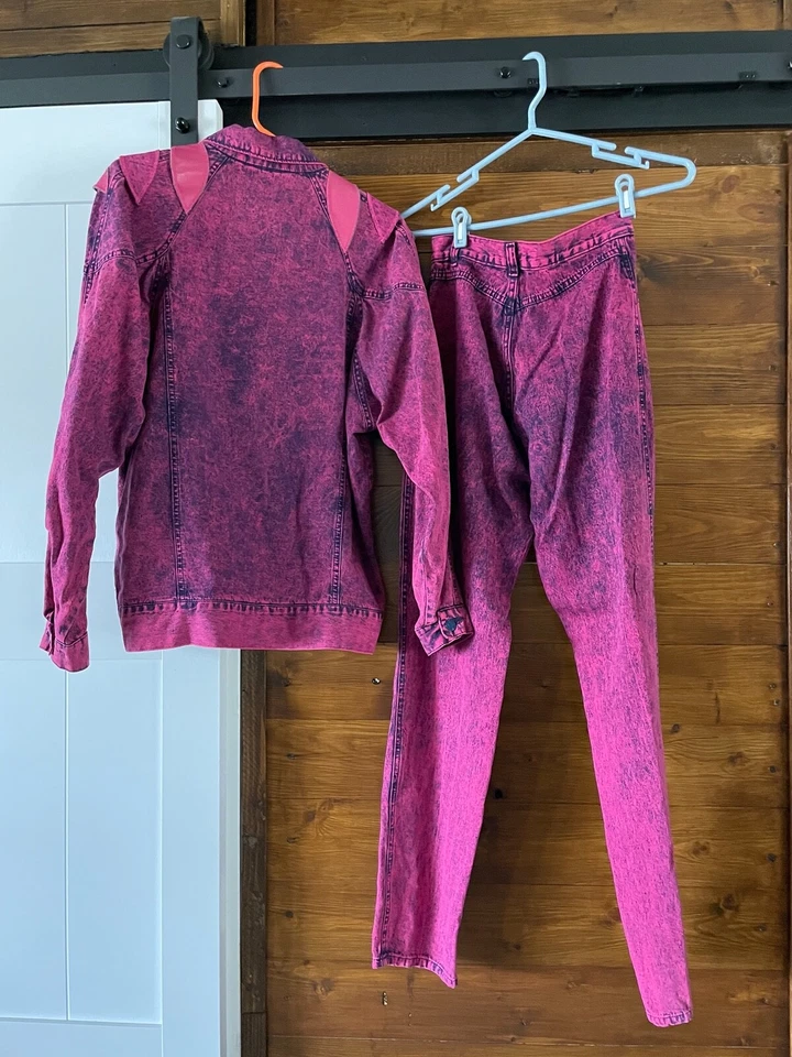 Conjunto de chaqueta y pantalón vaquero lavado ácido rosa vintage años 80 Foto 2 de 4