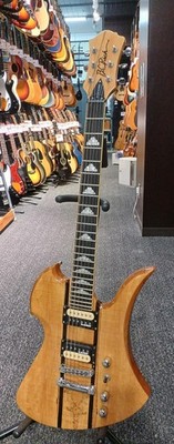 B.C. RICH Mockingbird exotische klassische E-Gitarre